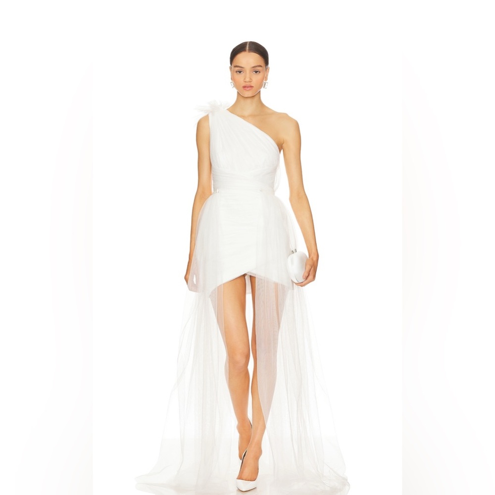✨ SAU LEE Sidney Dress w/ Detachabke Skirt - size 2 |
Revolve Bridal Gown ✨